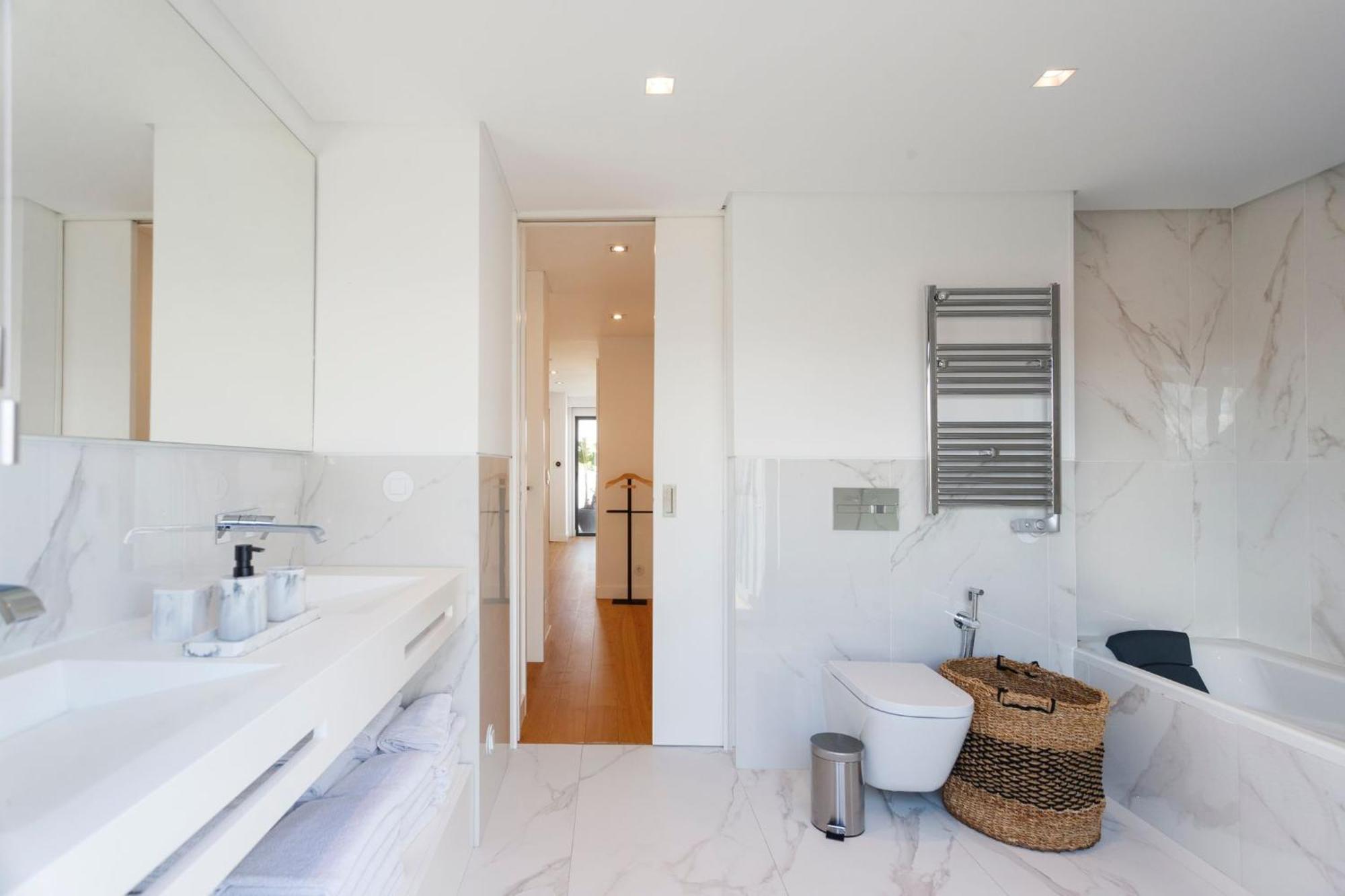 Luxury Suite With Balcony And Shared Accommodation In The Parque Eduardo VII Area Lisboa Ngoại thất bức ảnh